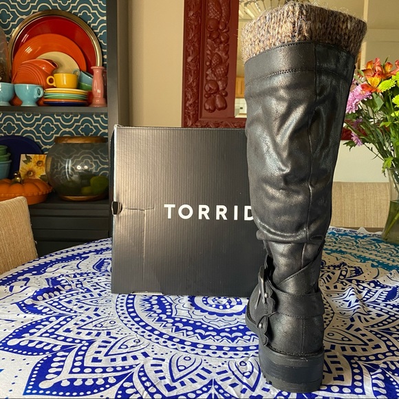NWT TORRID Wide Width/Wide CALF Sweater Cuff Boots - Picture 9 of 16
